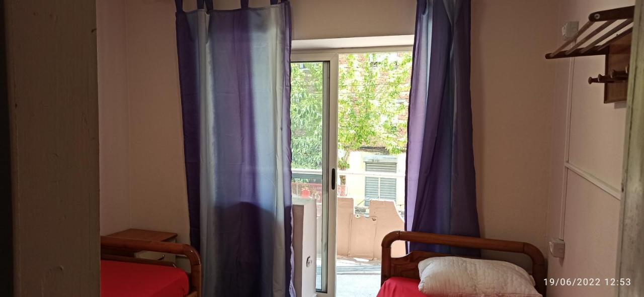 Sina Hostel Tirana Exterior photo